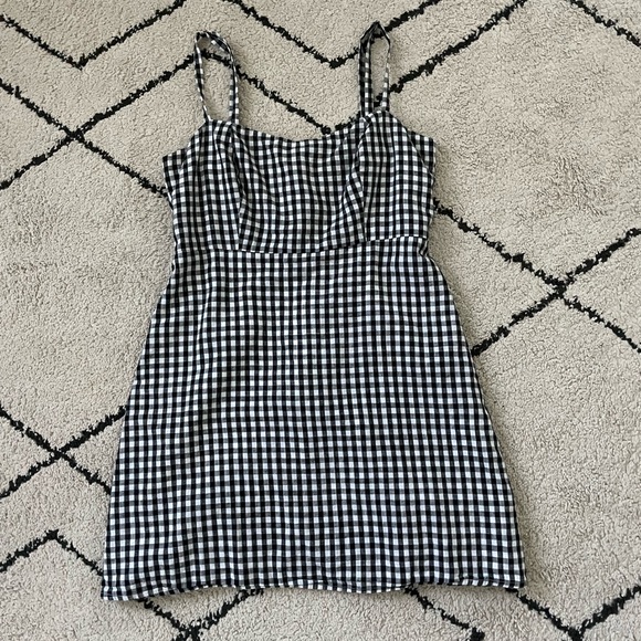 brandy melville karla dress - Picture 4 of 4